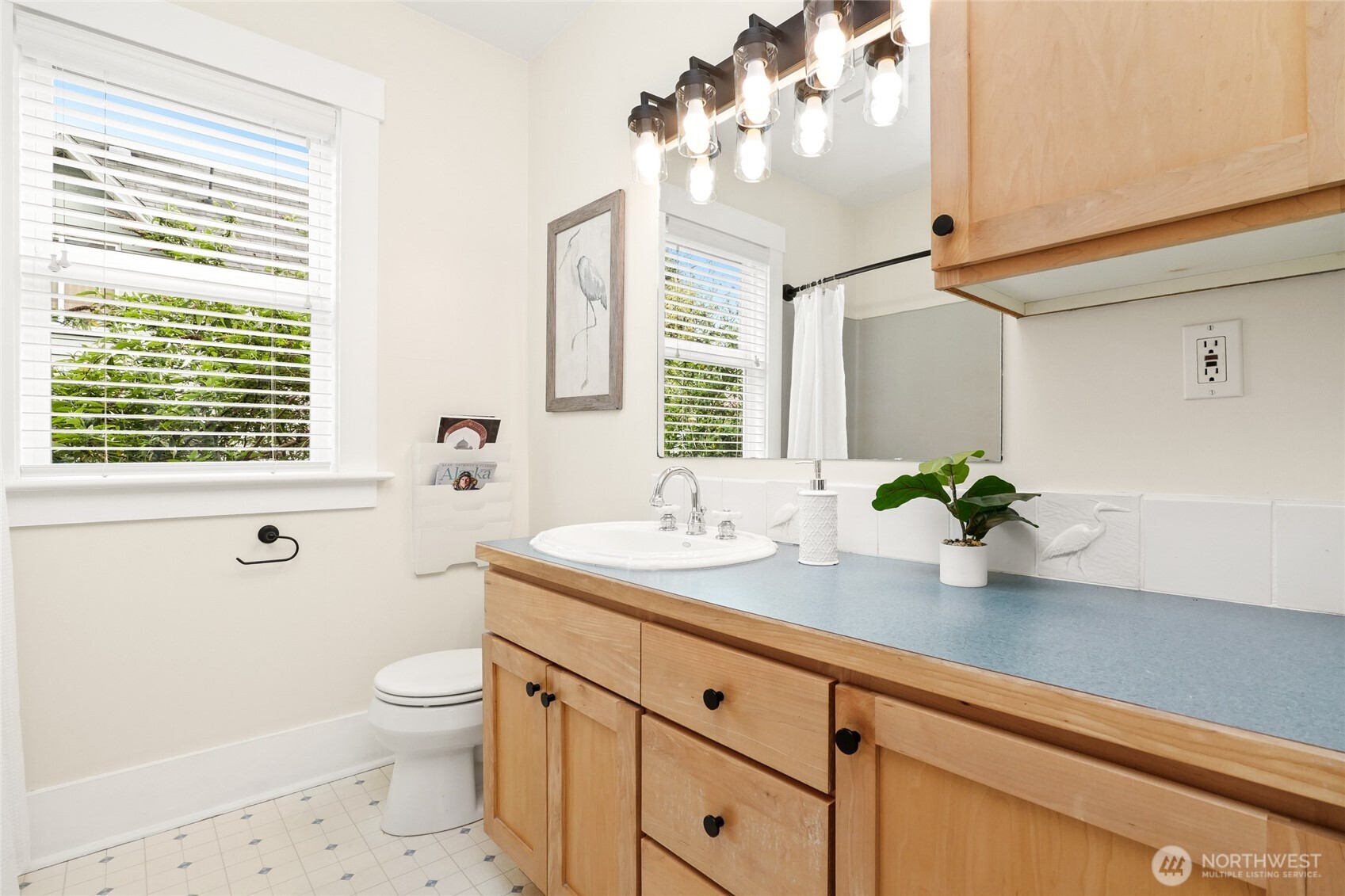 2821 NW 65th Street , Seattle, WA 98117