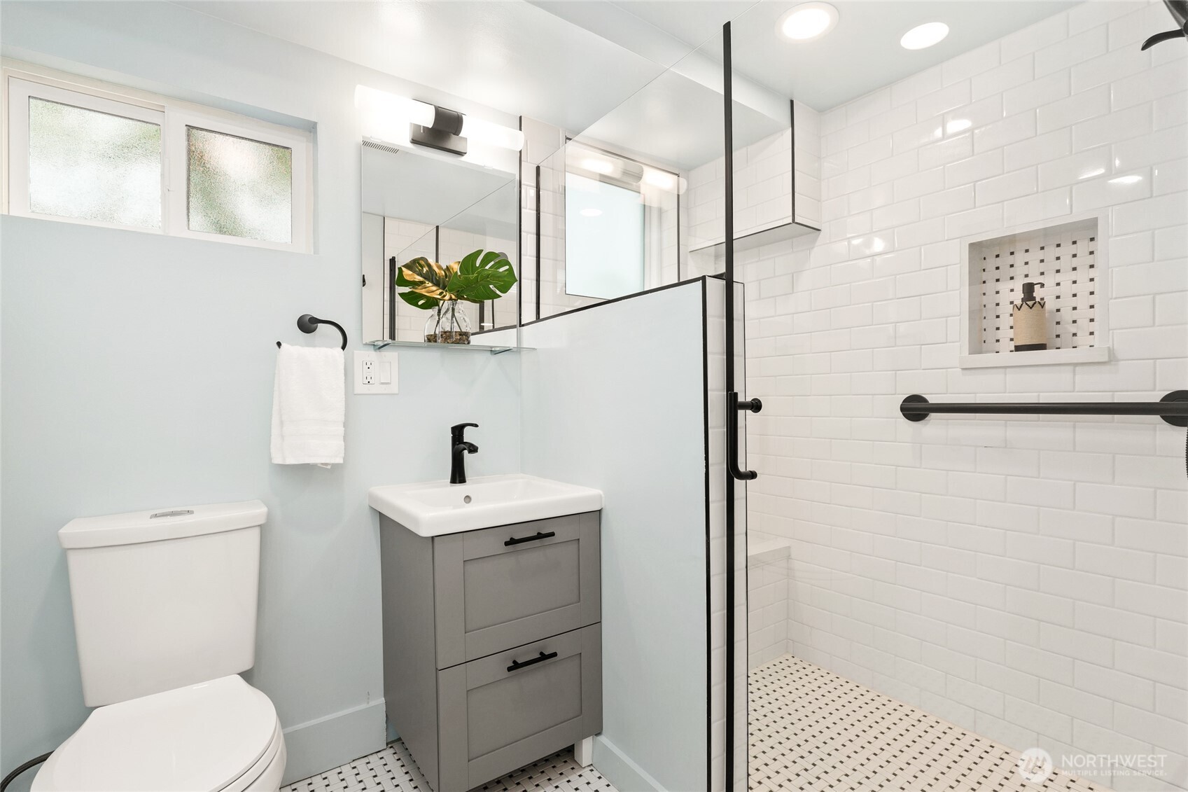 2821 NW 65th Street , Seattle, WA 98117