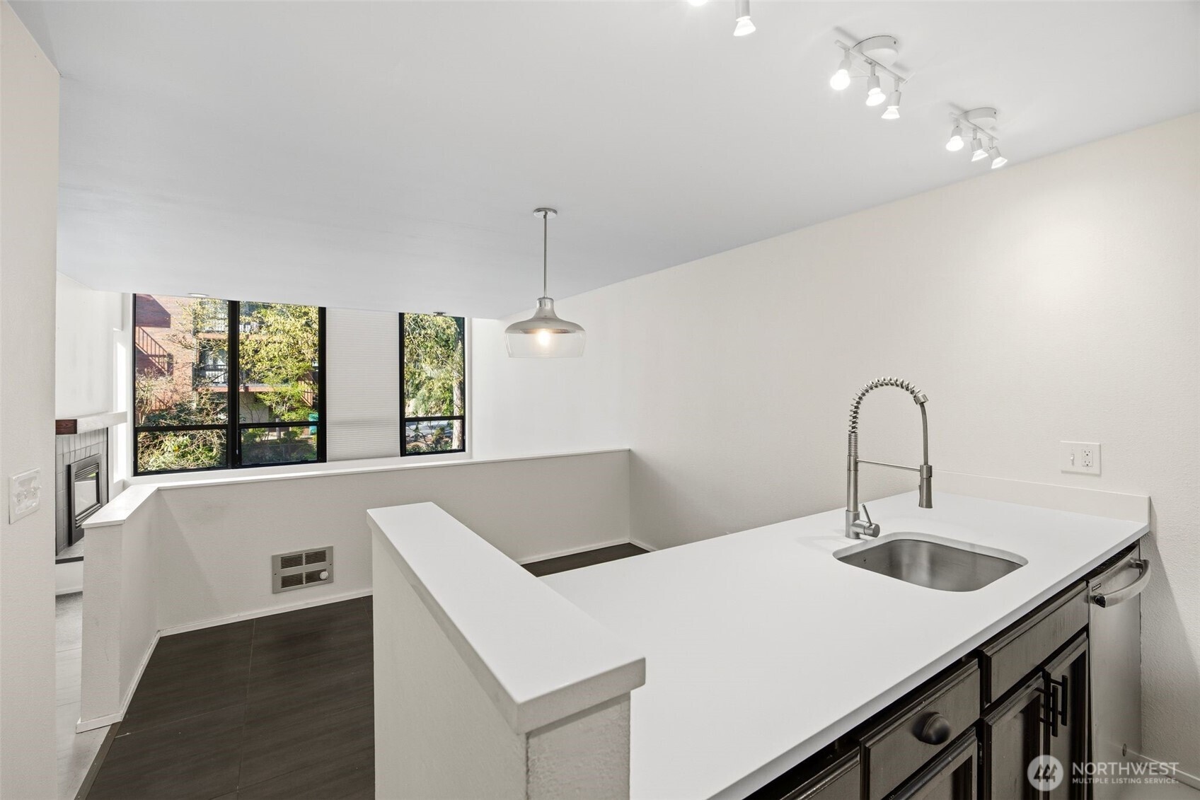 1417 N 200th Street #A6, Shoreline, WA 98133