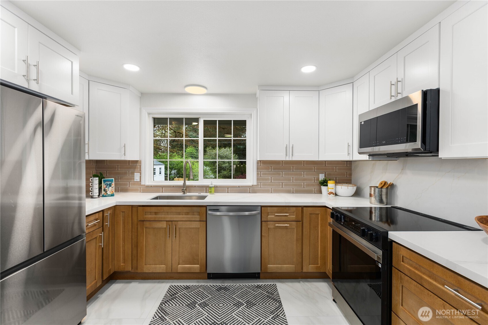 15212 Cascadian Way , Lynnwood, WA 98087