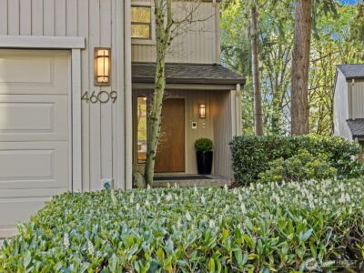 4609 102nd Lane NE, Kirkland, WA 98033 - Photo 2