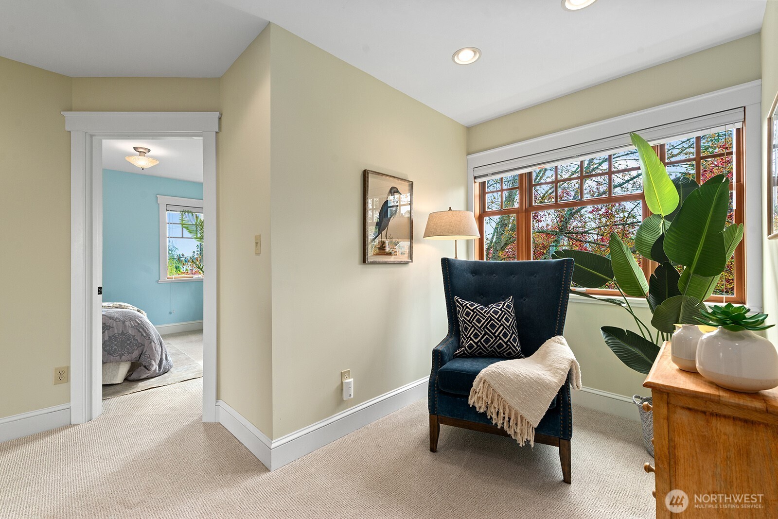 4060 39th Avenue SW, Seattle, WA 98116