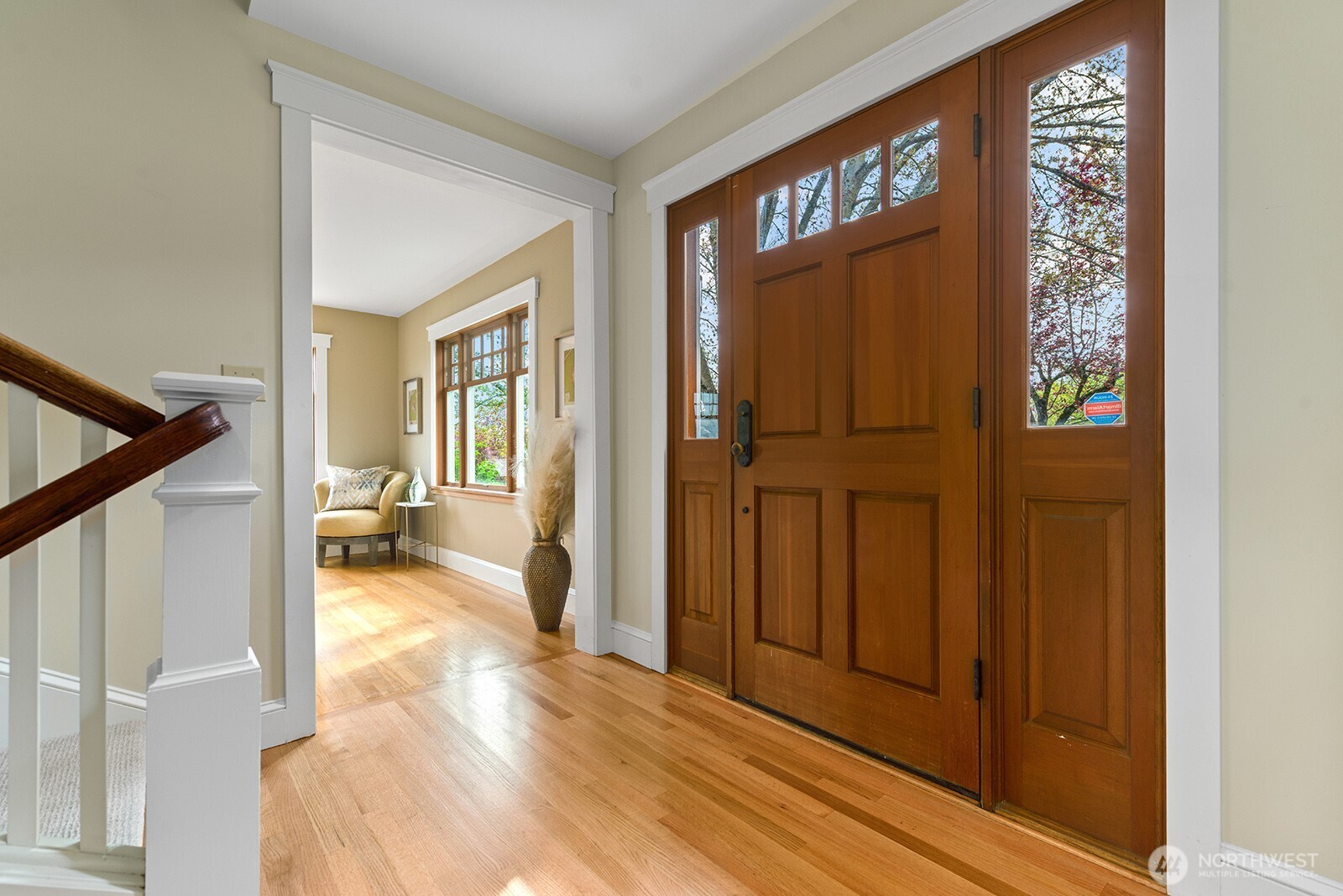 4060 39th Avenue SW, Seattle, WA 98116