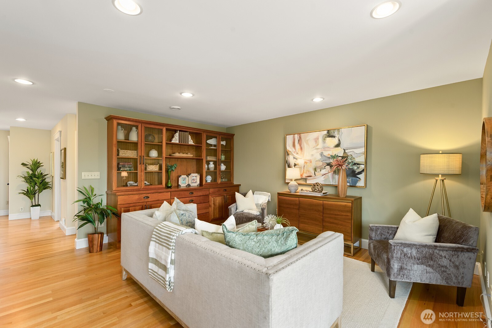 4060 39th Avenue SW, Seattle, WA 98116