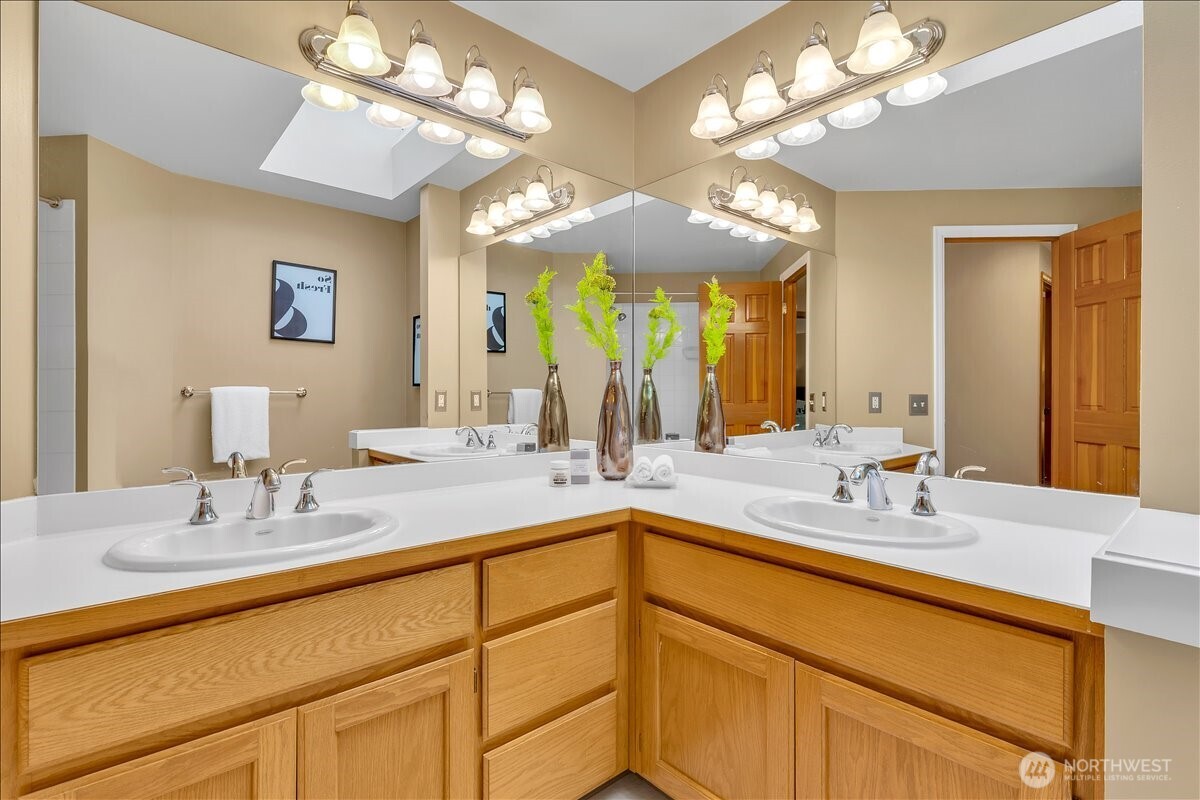 1644 233rd Place NE, Sammamish, WA 98074