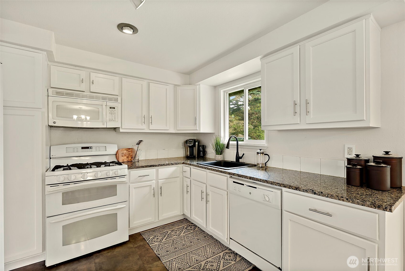 211 170th Street E, Spanaway, WA 98387