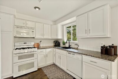 211 170th Street E, Spanaway, WA 98387 - Photo 17