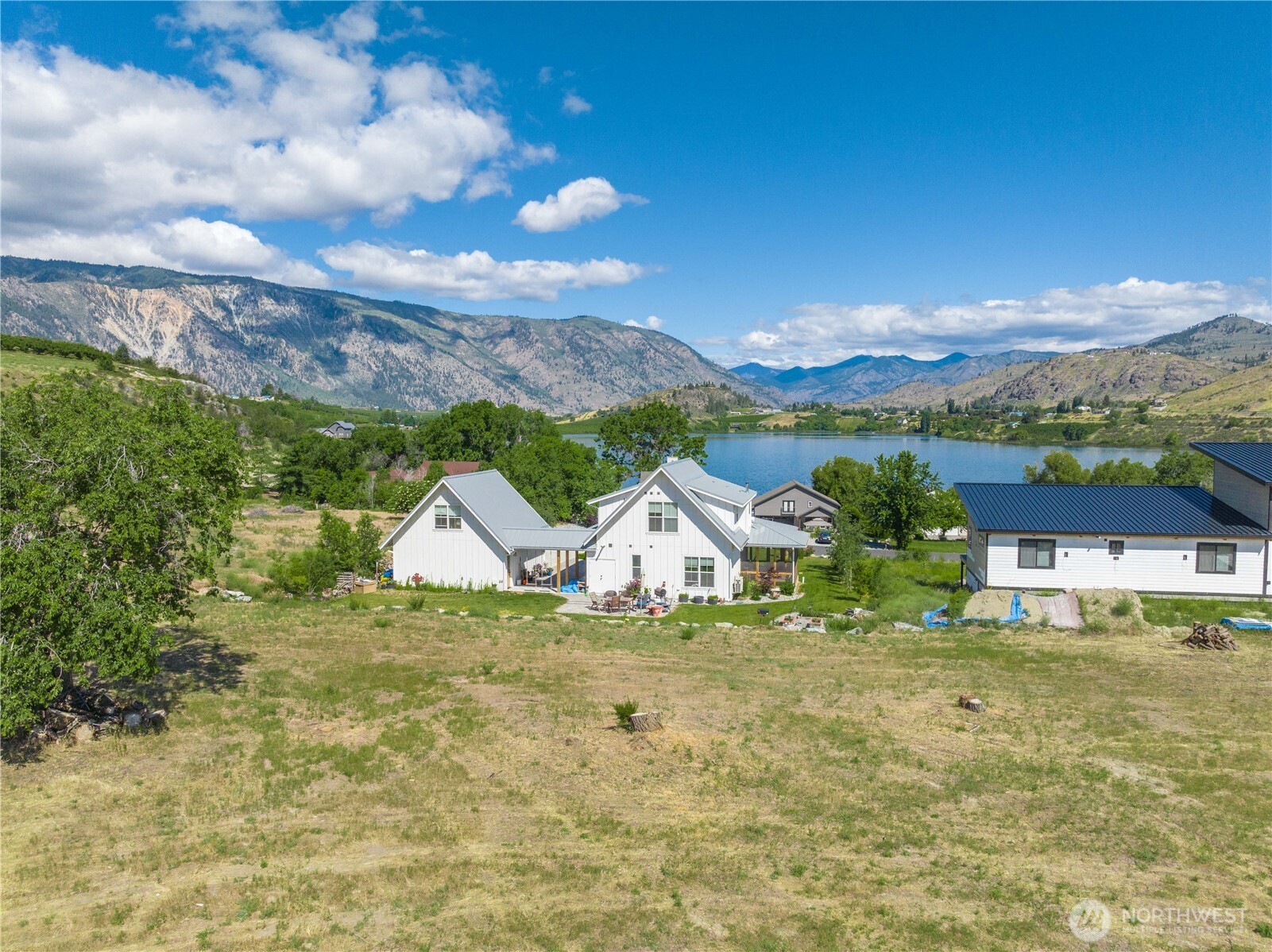 220 Roses Lake Drive , Manson, WA 98831