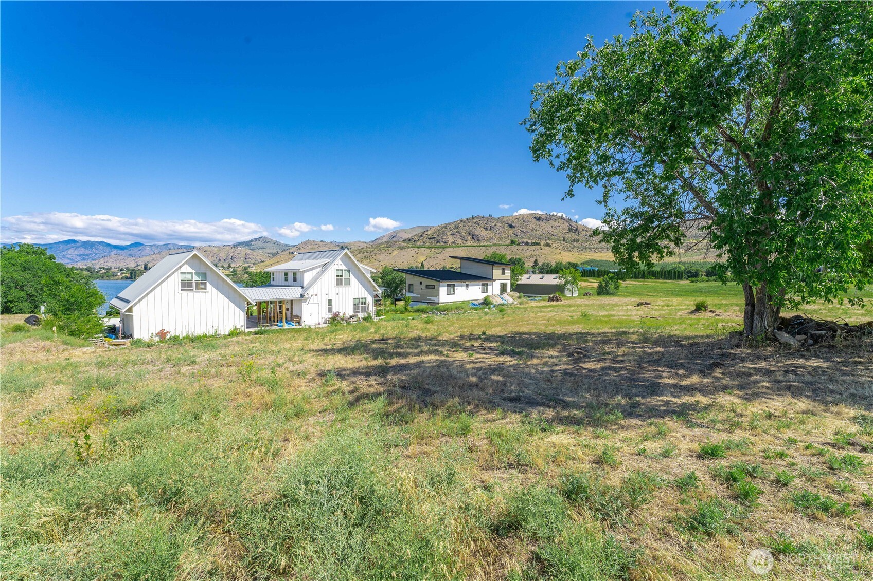 220 Roses Lake Drive , Manson, WA 98831