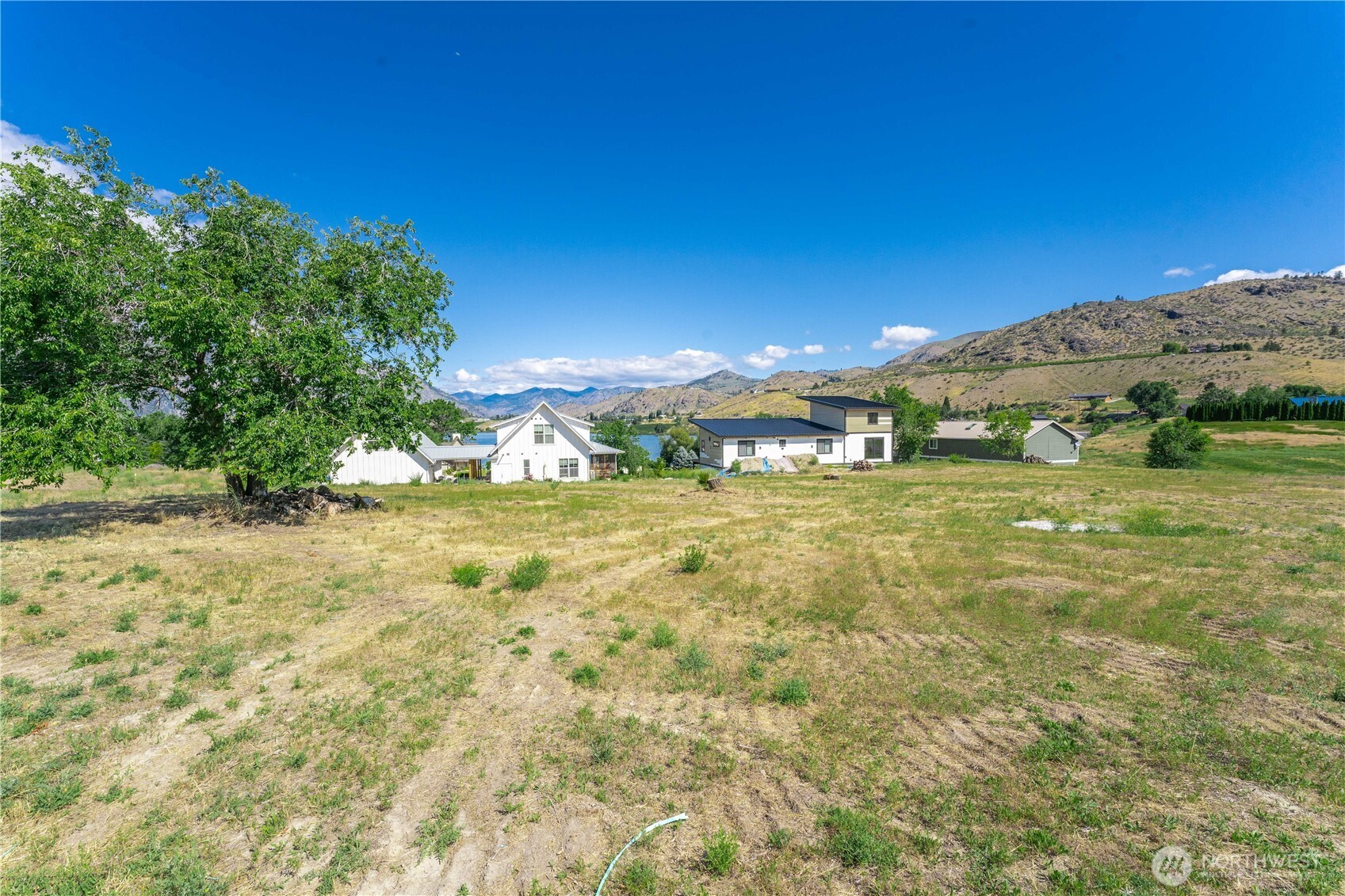 220 Roses Lake Drive , Manson, WA 98831