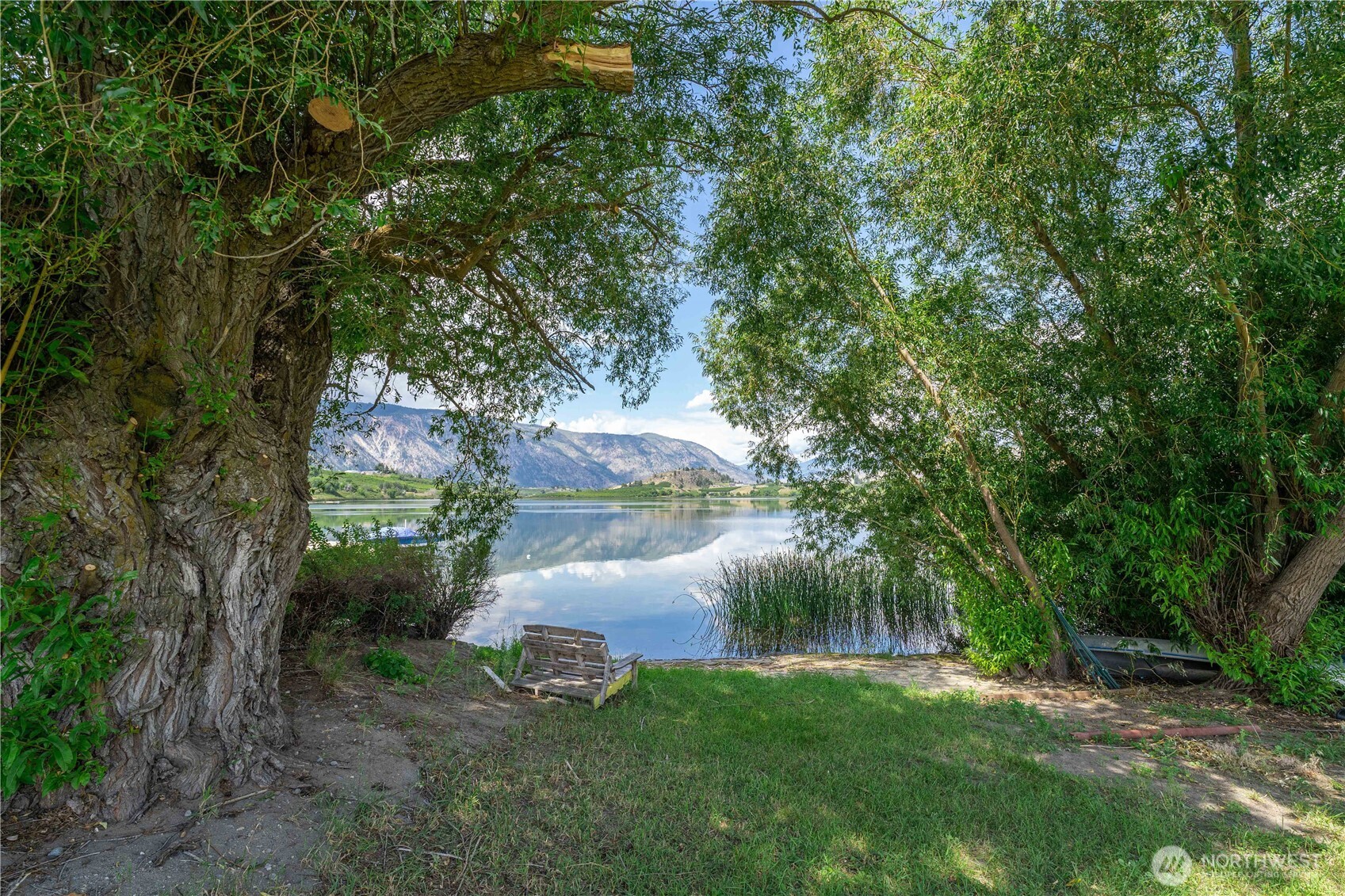 220 Roses Lake Drive , Manson, WA 98831