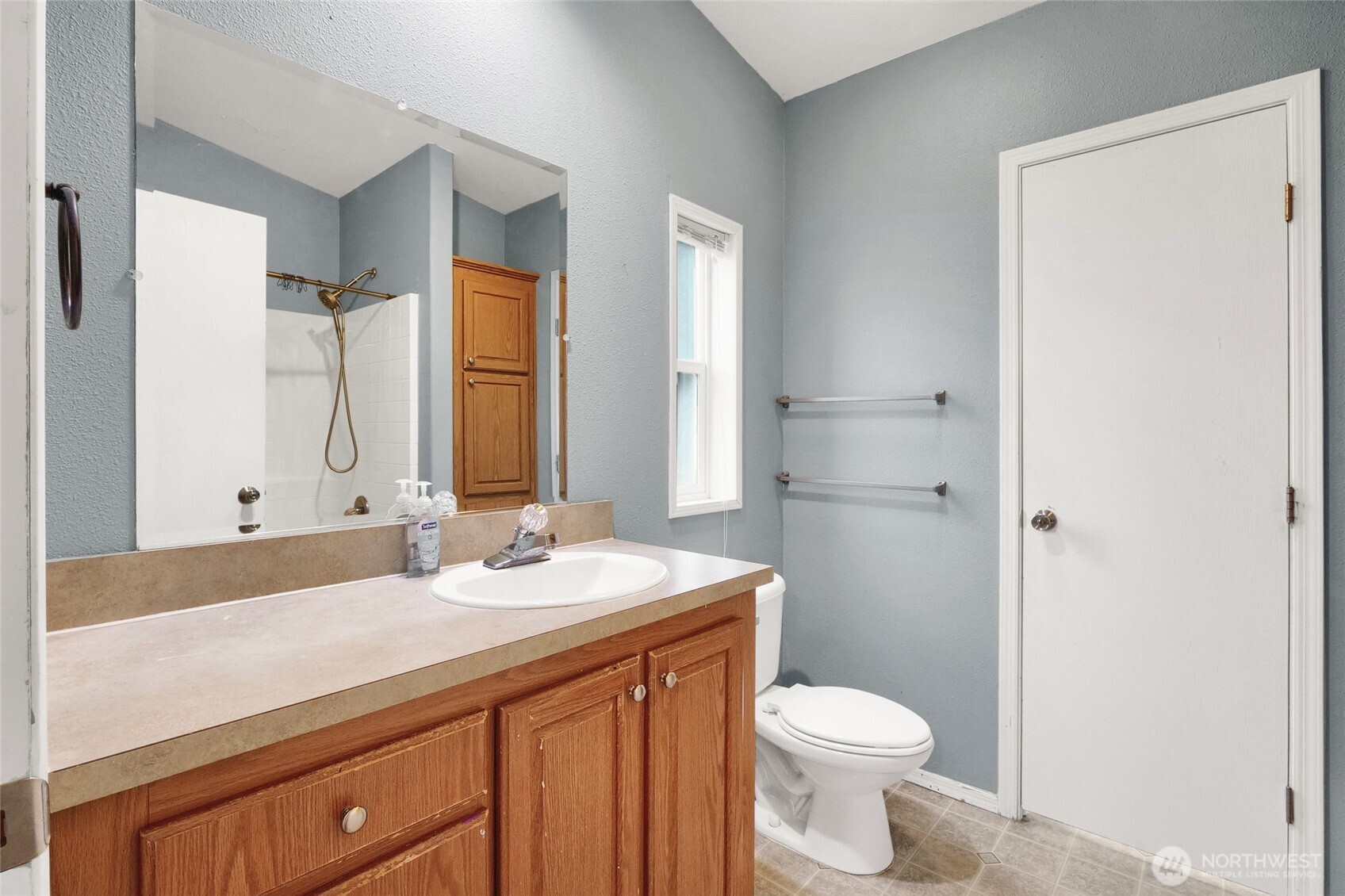 4815 NE Airway Drive #121, Moses Lake, WA 98837-9883