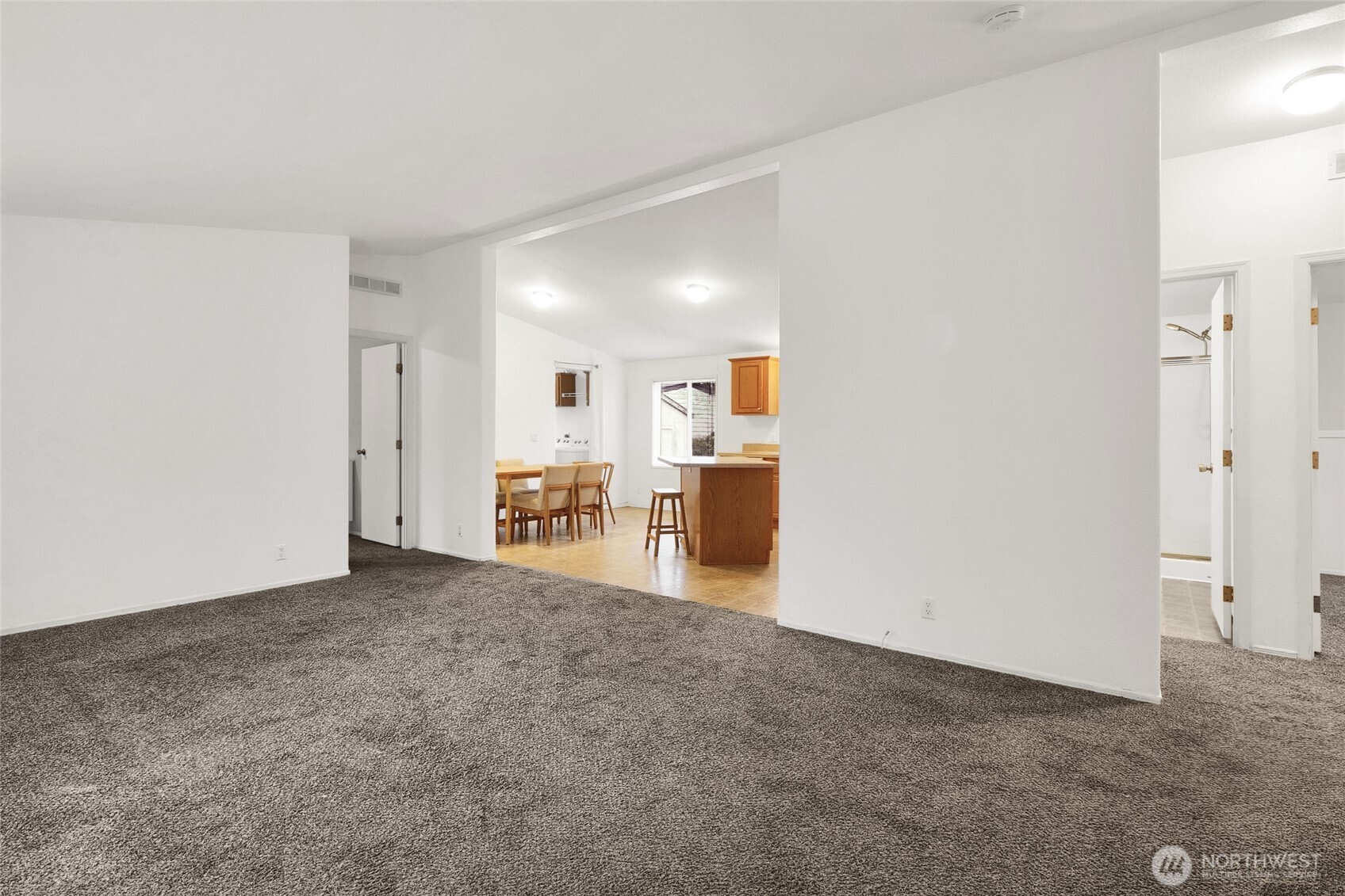 4815 NE Airway Drive #121, Moses Lake, WA 98837-9883