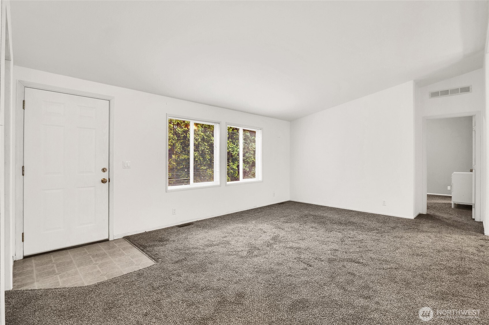 4815 NE Airway Drive #121, Moses Lake, WA 98837-9883