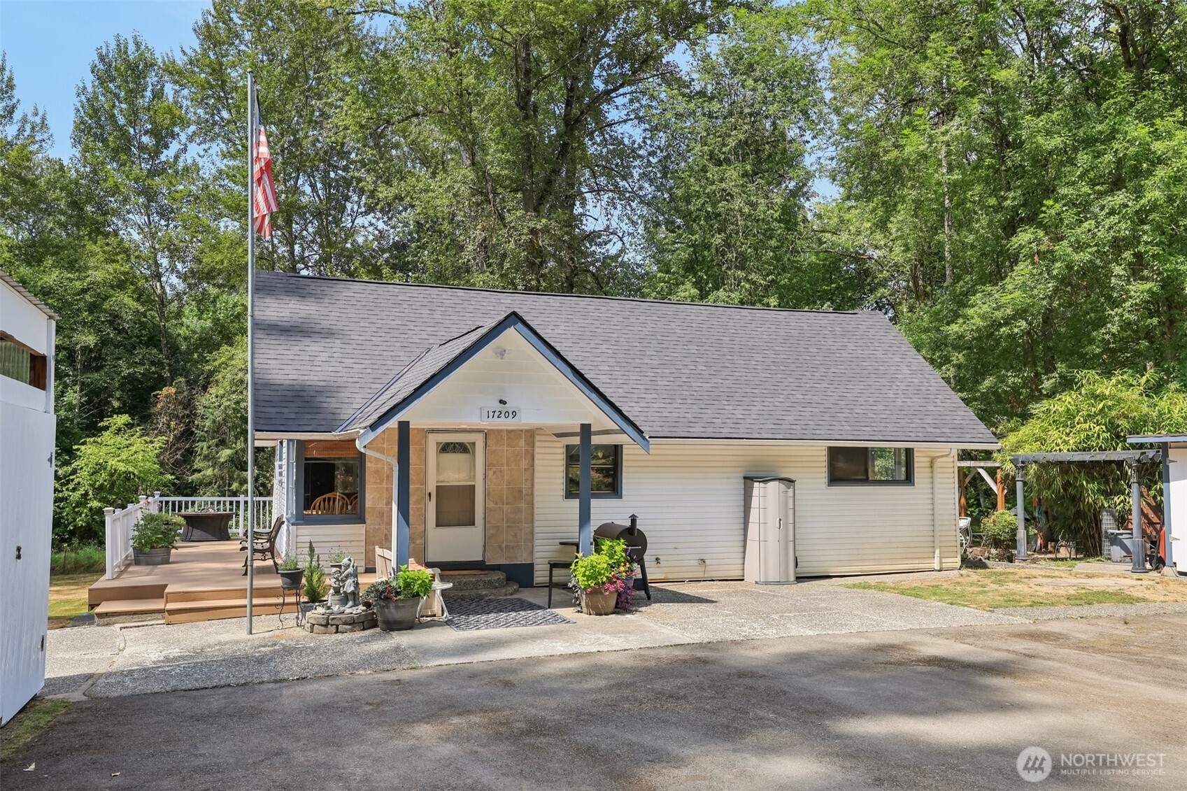17209 W Riverside Drive , Bothell, WA 98011