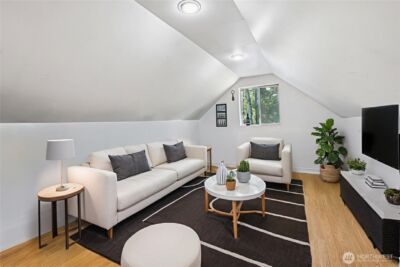 17209 W Riverside Drive , Bothell, WA 98011 - Photo 20