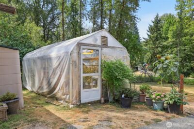 17209 W Riverside Drive , Bothell, WA 98011 - Photo 37