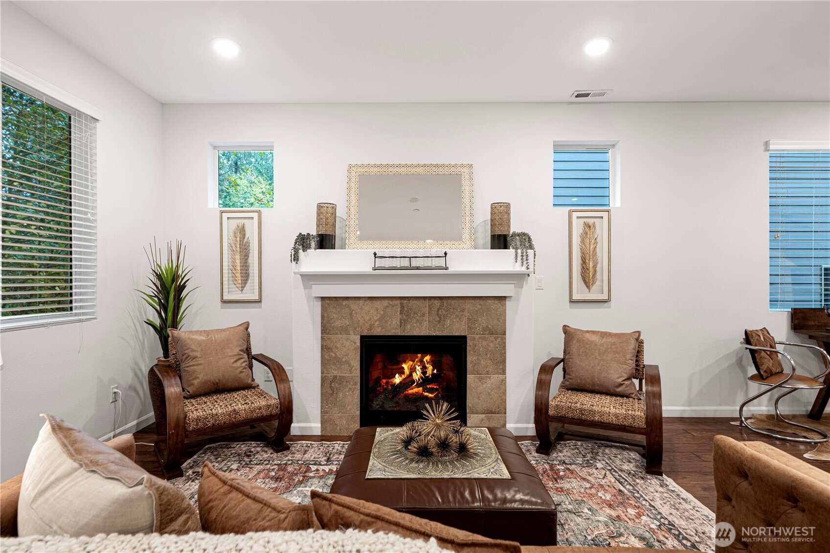 19717 27th Place W #B, Lynnwood, WA 98036-7885