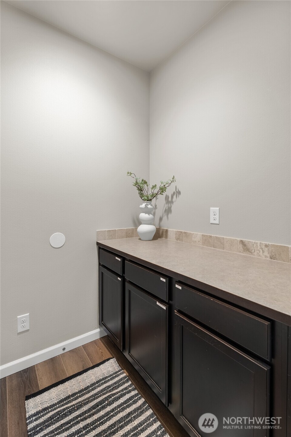 11126 4th Place SW, Seattle, WA 98146