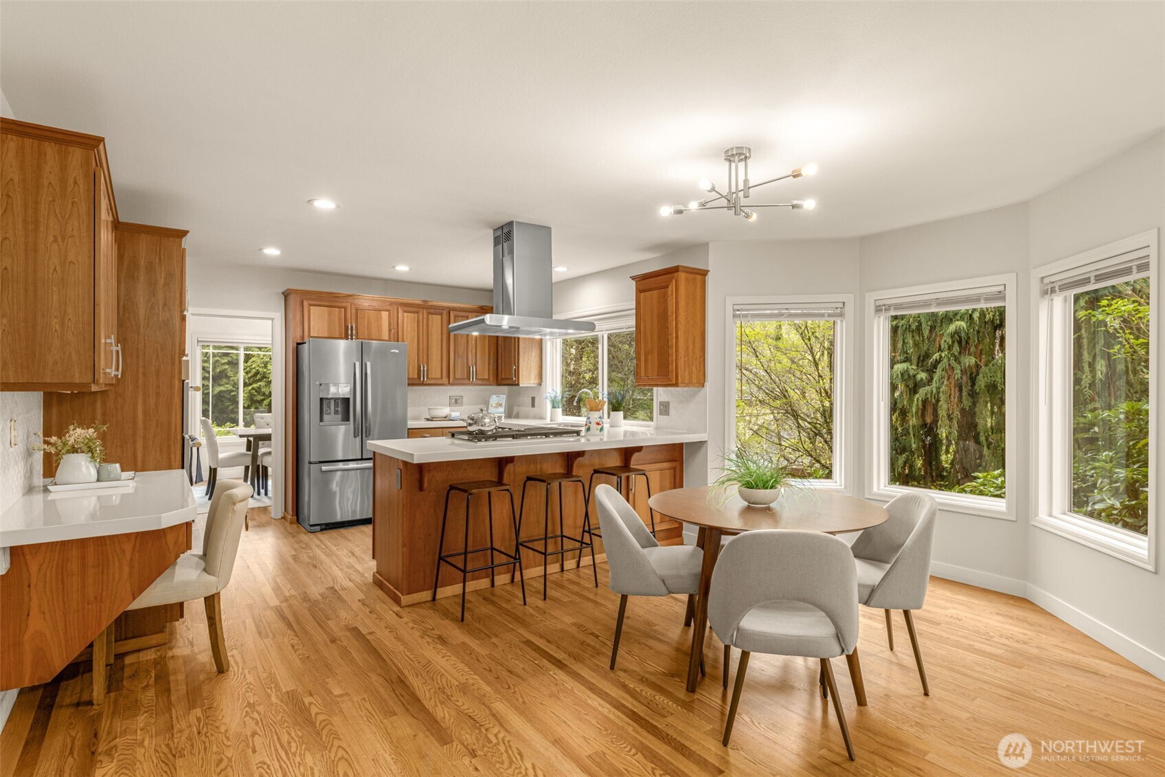 15409 101st Place NE, Bothell, WA 98011