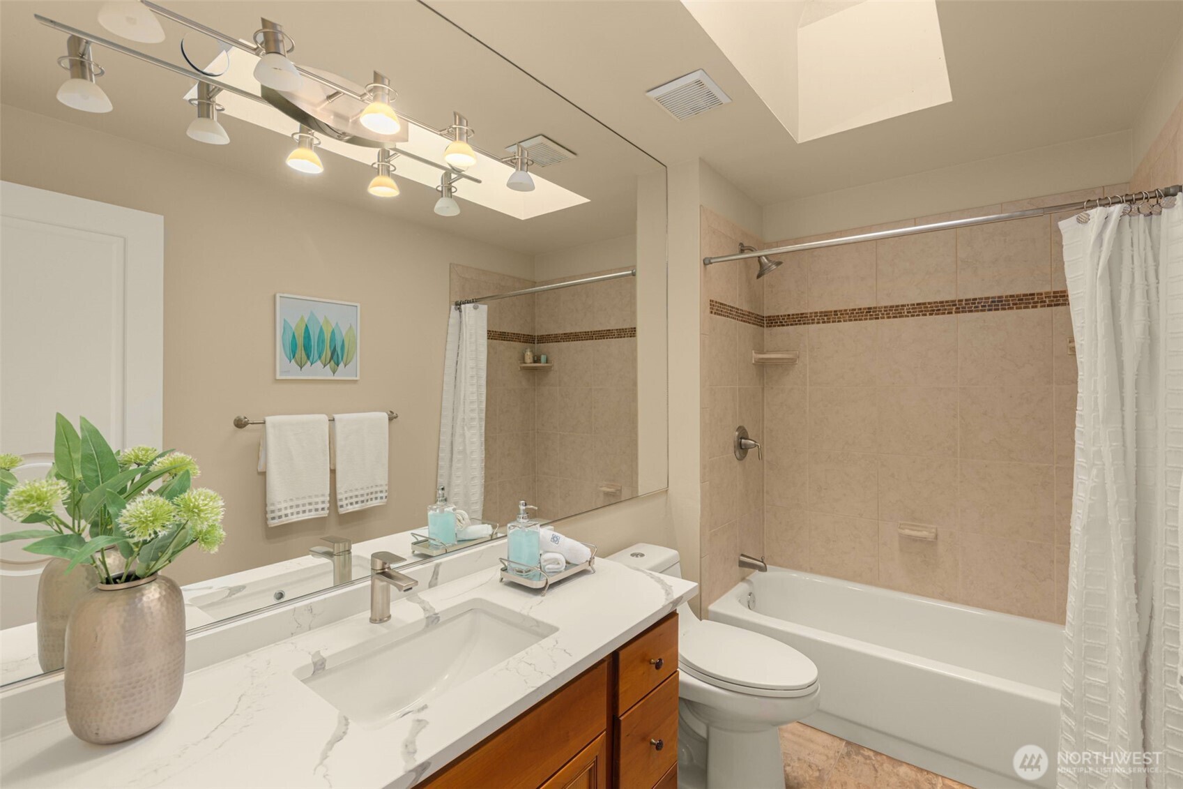 15409 101st Place NE, Bothell, WA 98011
