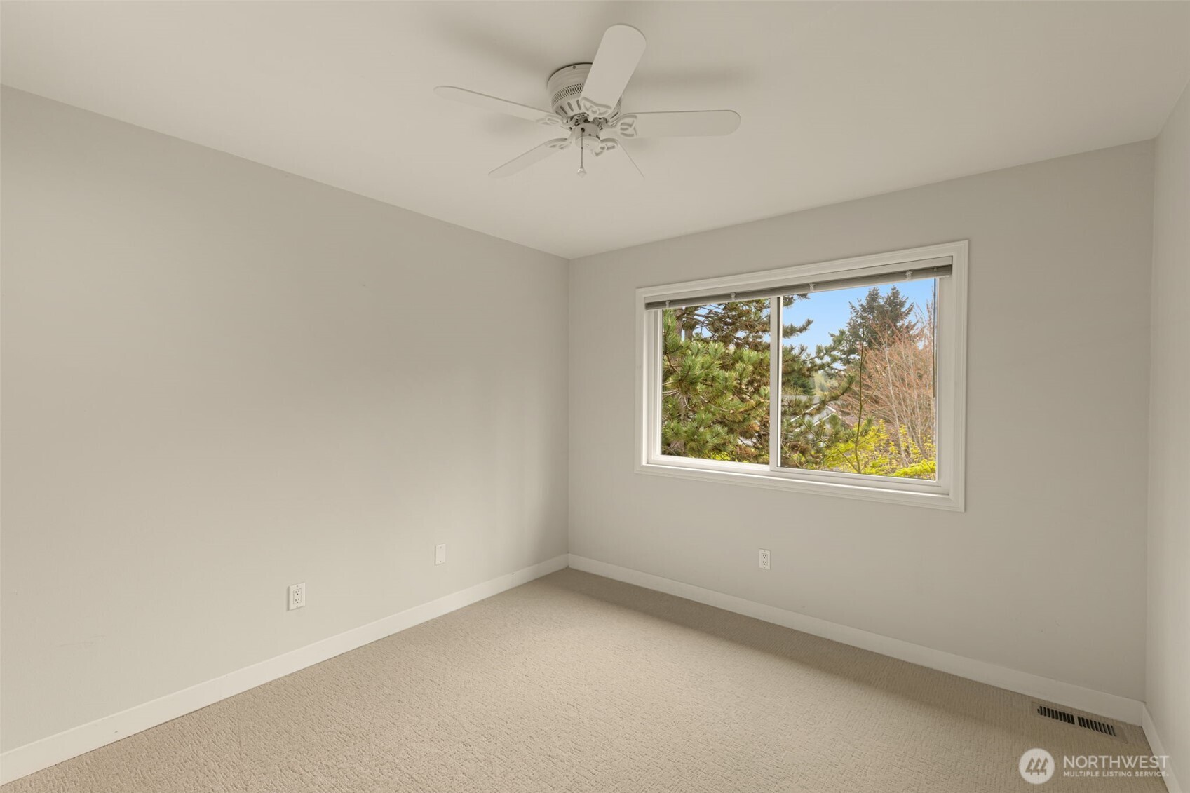 15409 101st Place NE, Bothell, WA 98011