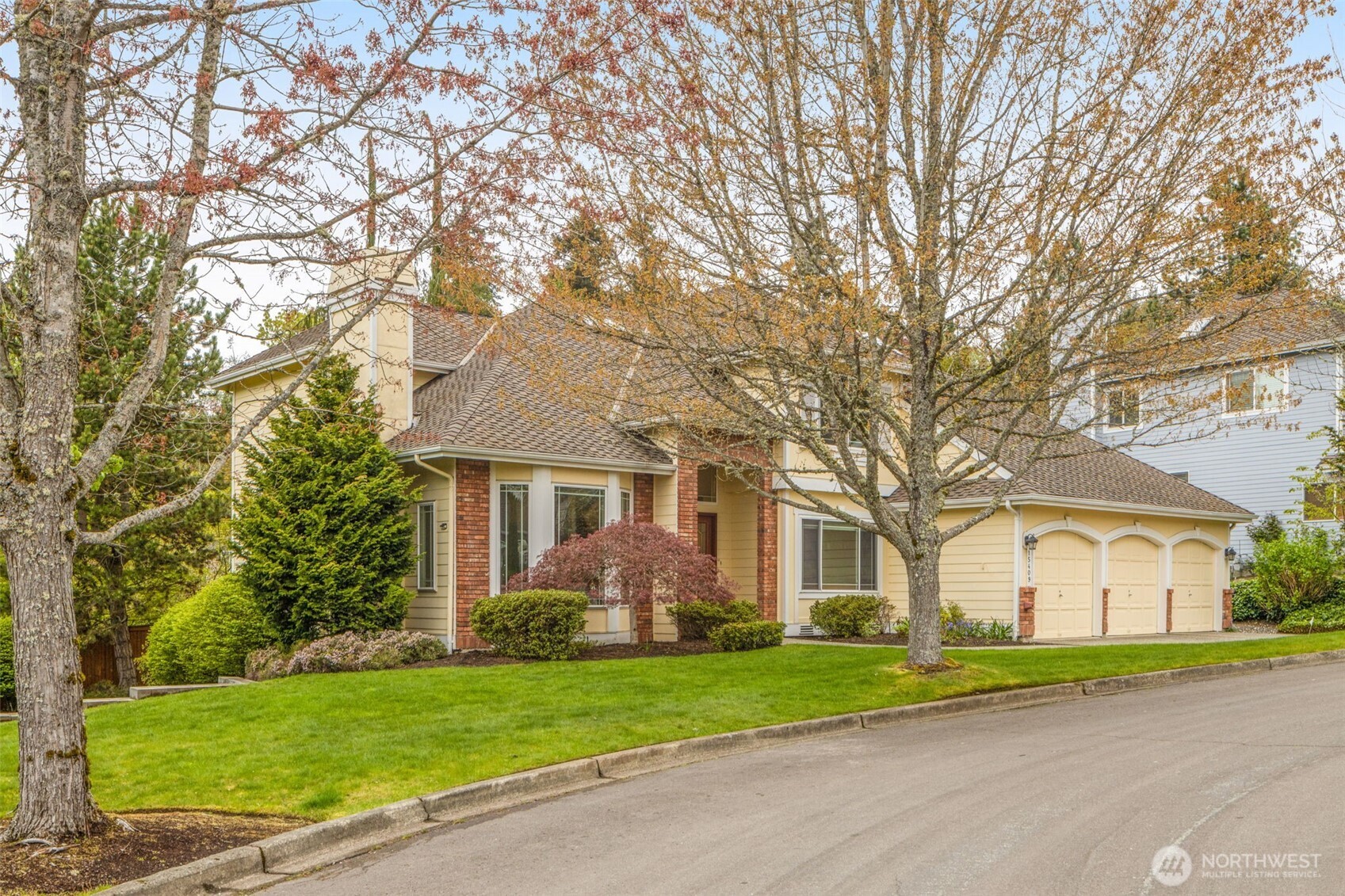 15409 101st Place NE, Bothell, WA 98011