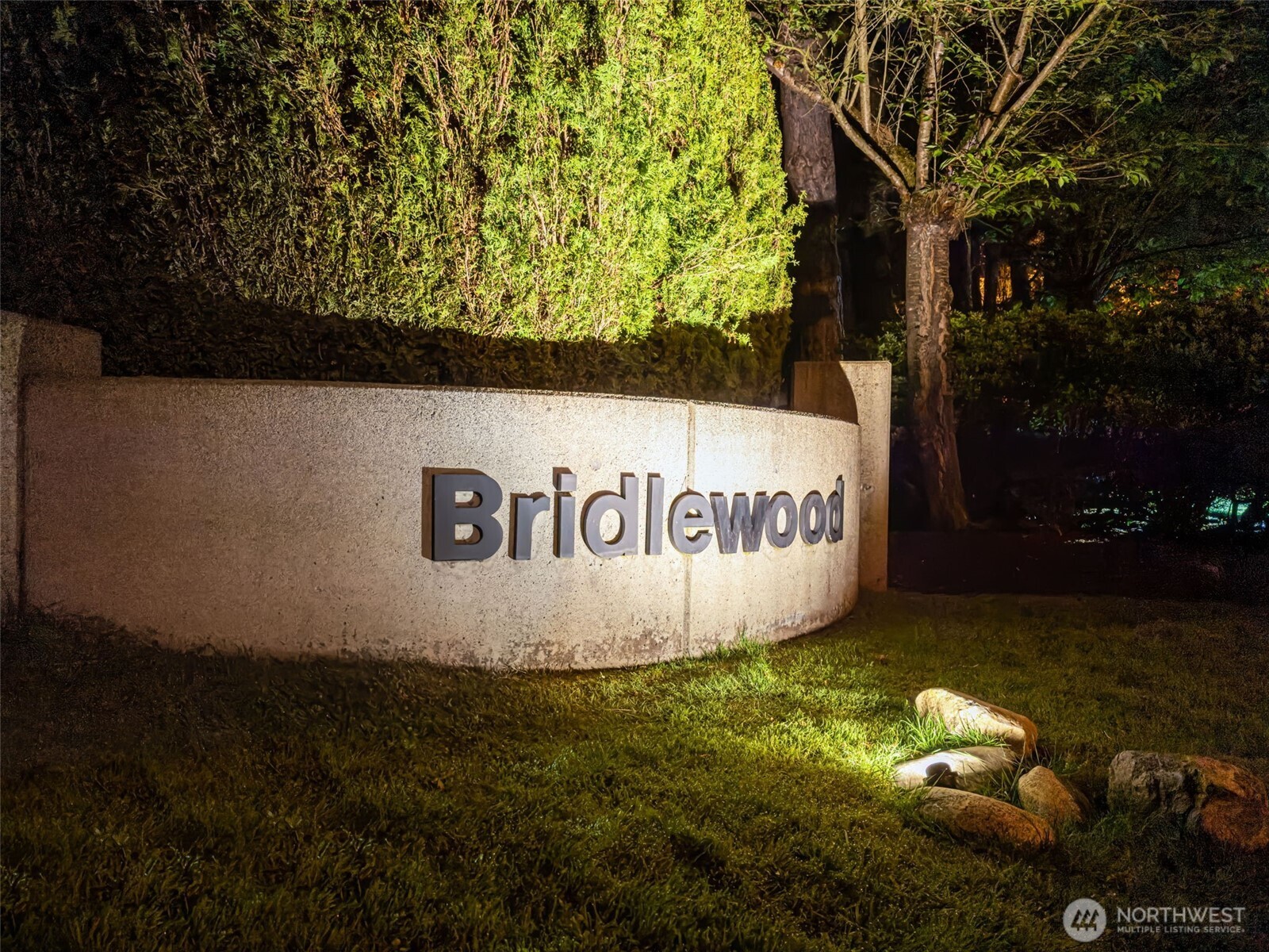 15409 101st Place NE, Bothell, WA 98011