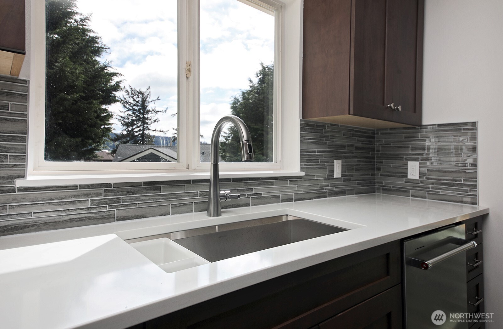 3760 Periwinkle Road , Clinton, WA 98236