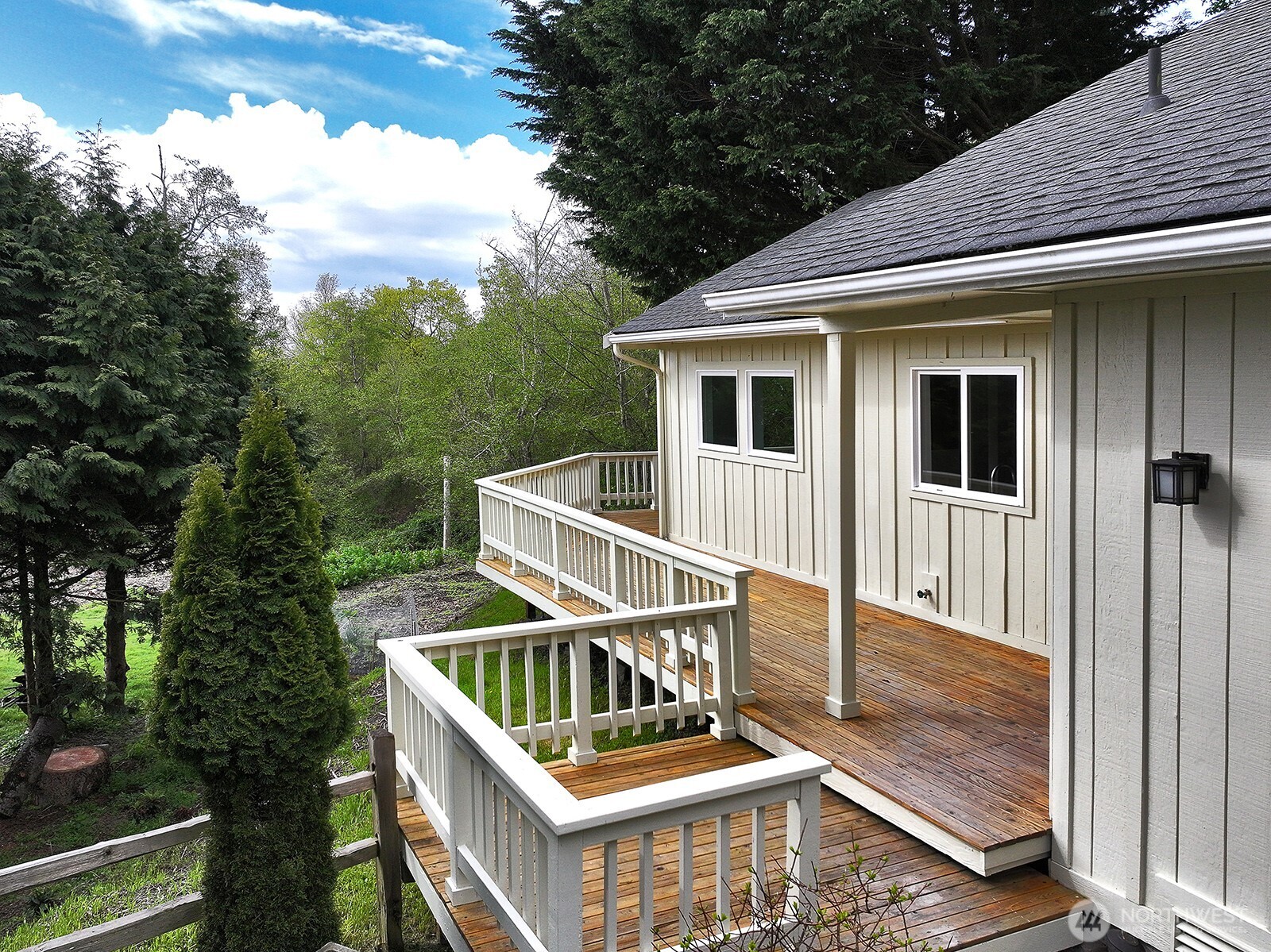 3760 Periwinkle Road , Clinton, WA 98236