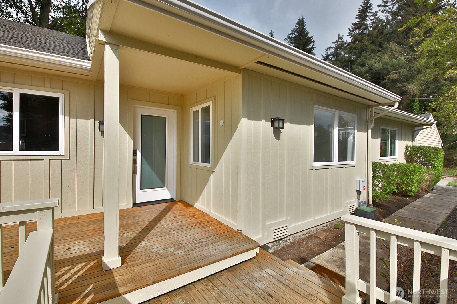 3760 Periwinkle Road , Clinton, WA 98236