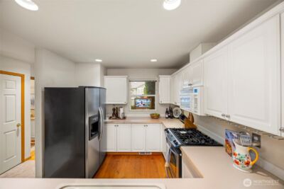 1143 Windy Beach Lane , Silverdale, WA 98383 - Photo 13