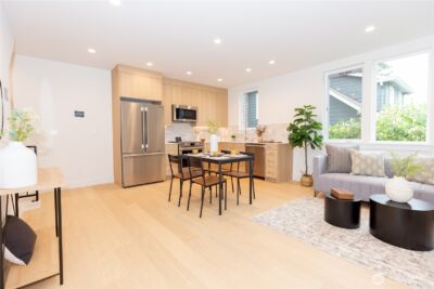 1530 25th Ave #B, Seattle, WA 98122 - Photo 4