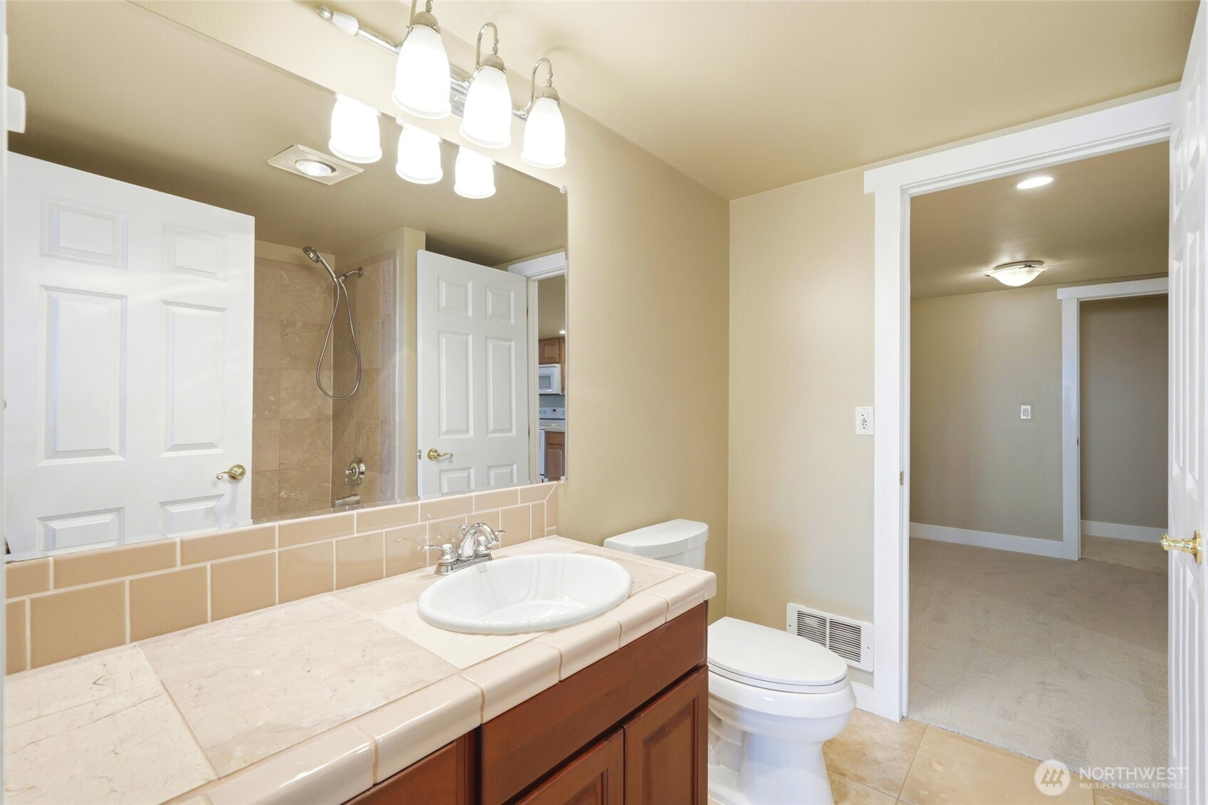 838 Gladstone Drive , Camano Island, WA 98282