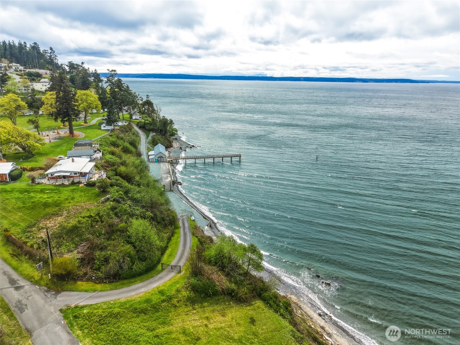 838 Gladstone Drive , Camano Island, WA 98282