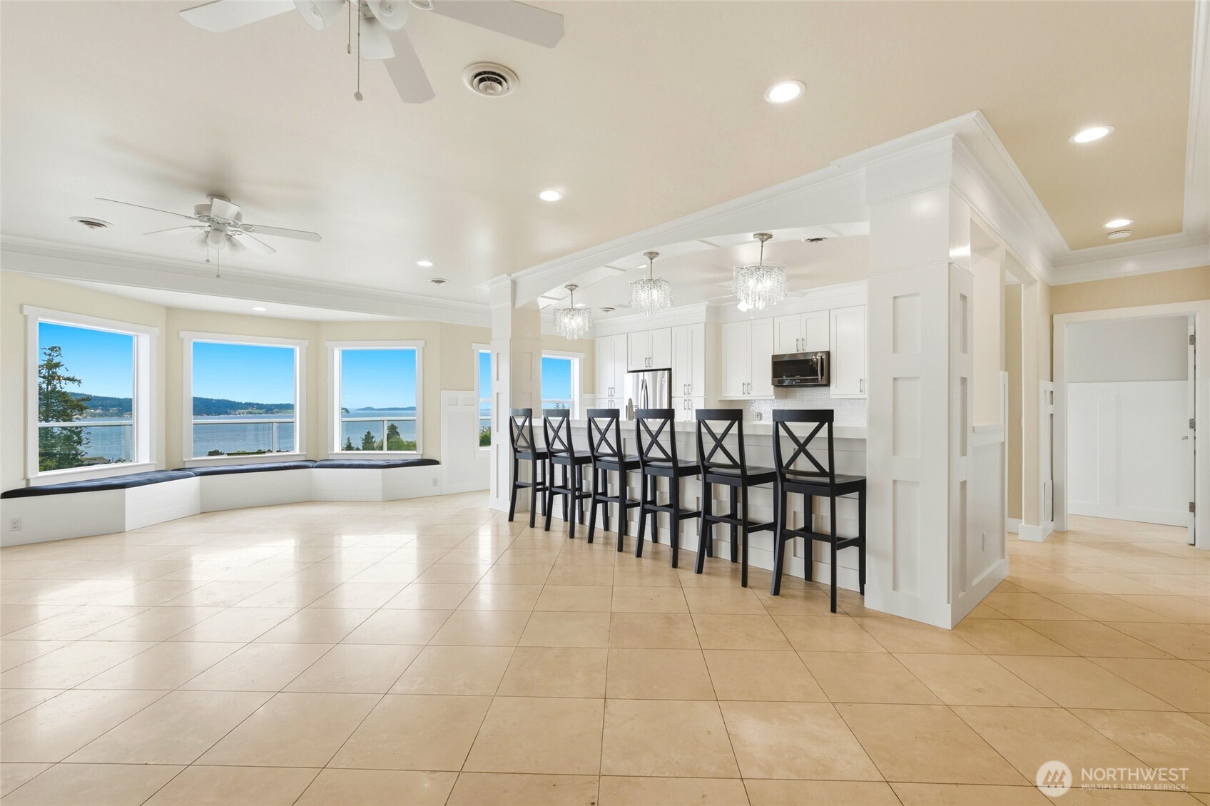 838 Gladstone Drive , Camano Island, WA 98282