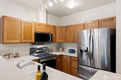 5400 Harbour Pointe Blvd #K108, Mukilteo, WA 98275 - Photo 6