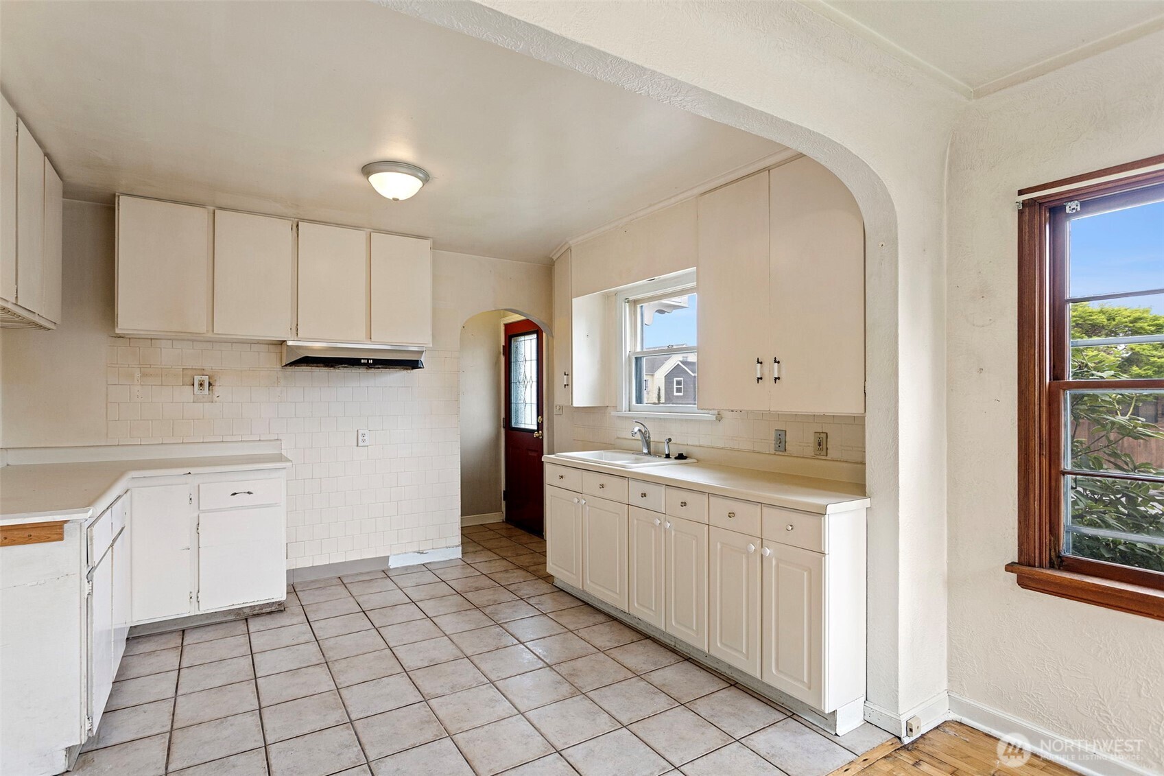 5802 Pacific Ave , Tacoma, WA 98408
