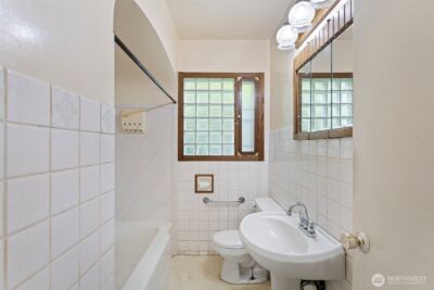 5802 Pacific Ave , Tacoma, WA 98408 - Photo 10