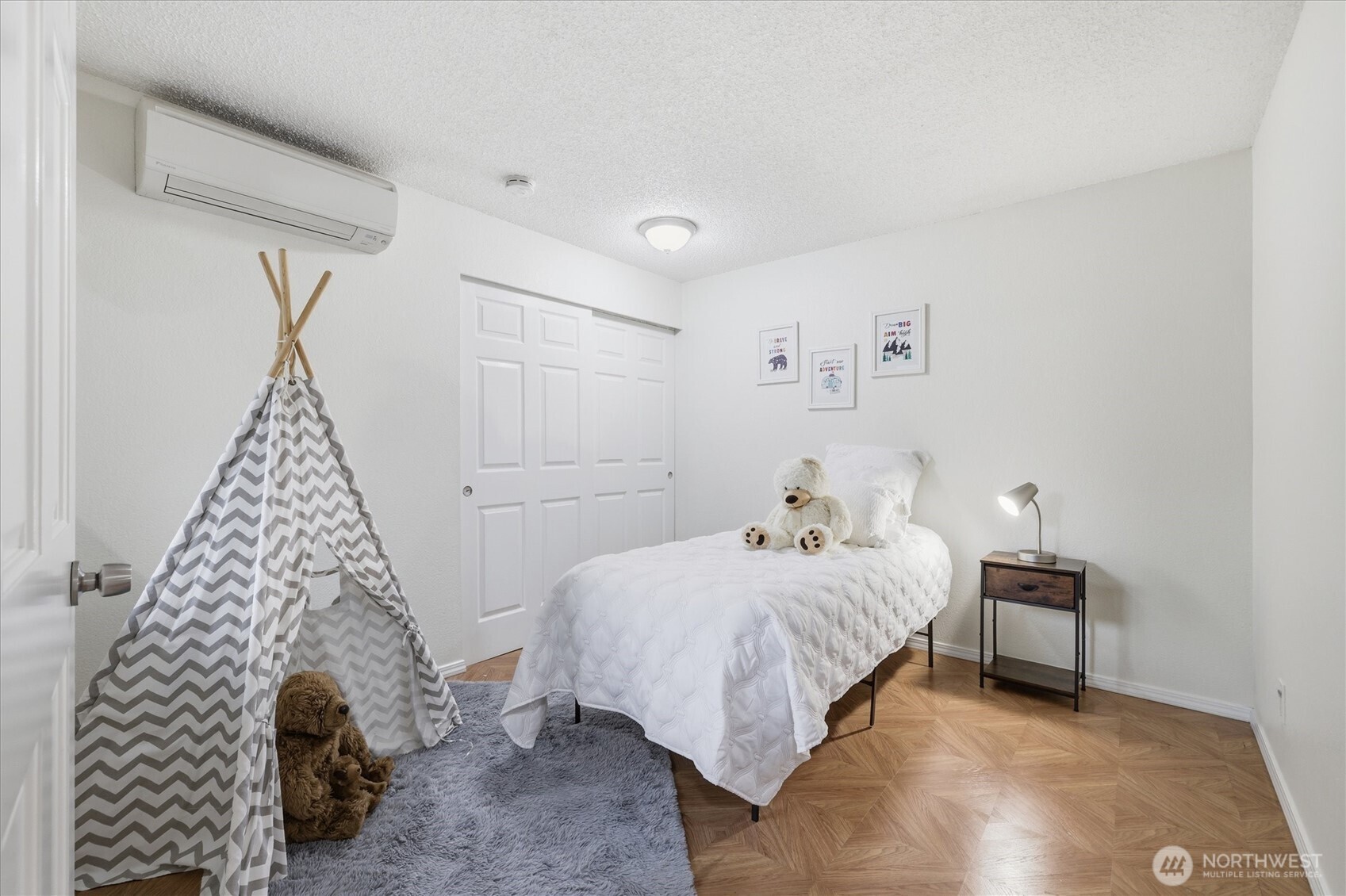 15929 NE 41st Street #8B, Redmond, WA 98052