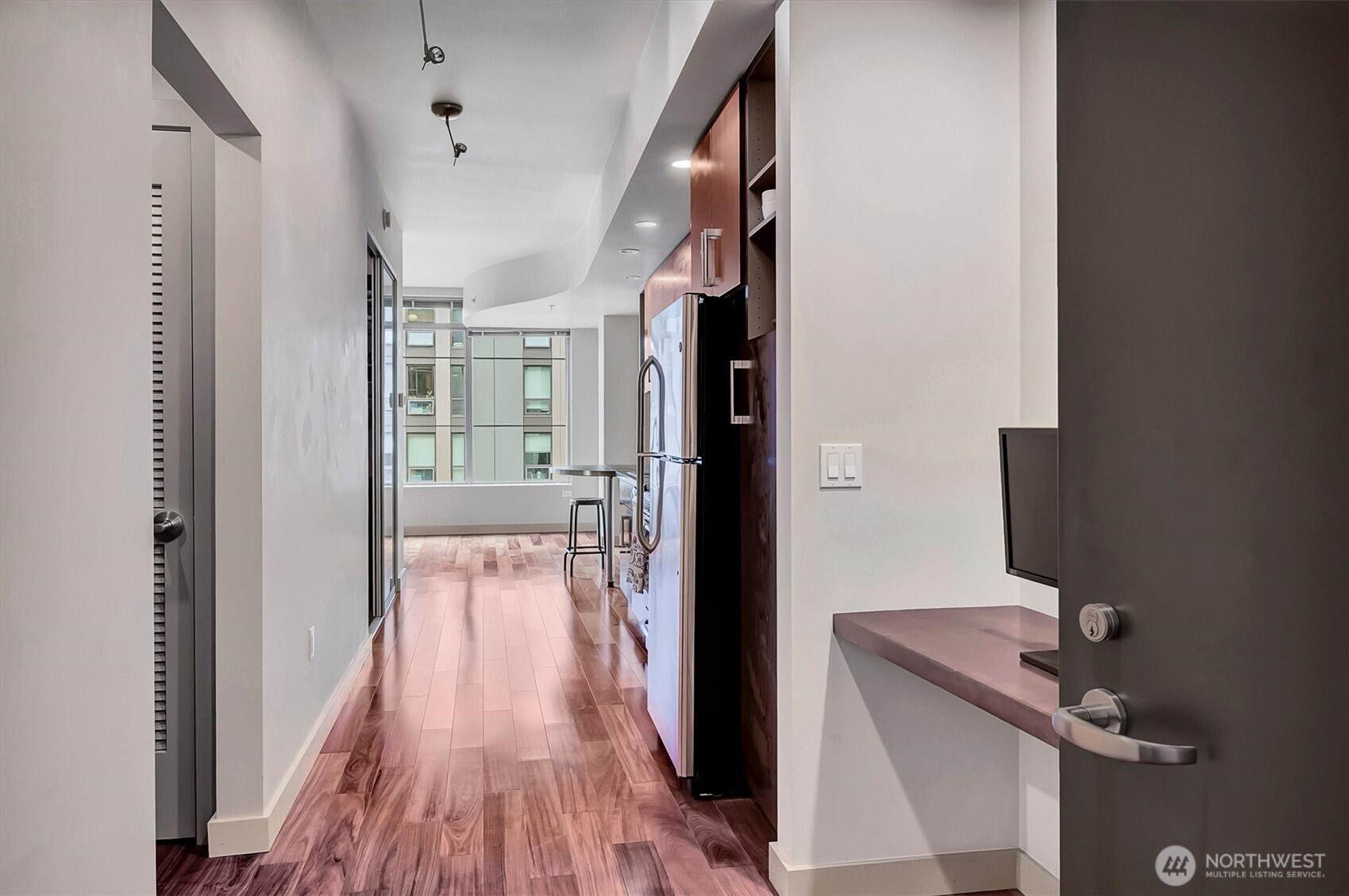 910 Lenora Street #S1004, Seattle, WA 98121
