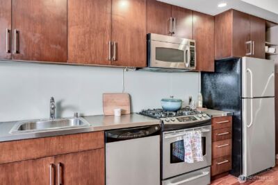 910 Lenora Street #S1004, Seattle, WA 98121 - Photo 8