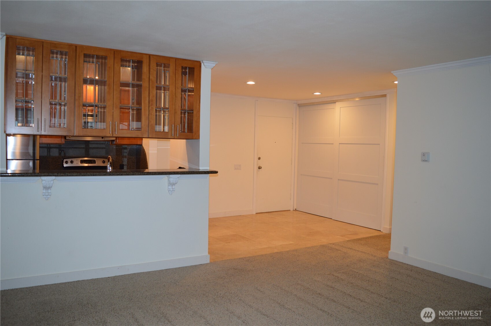 6401 Lake Washington Boulevard NE #303, Kirkland, WA 98033