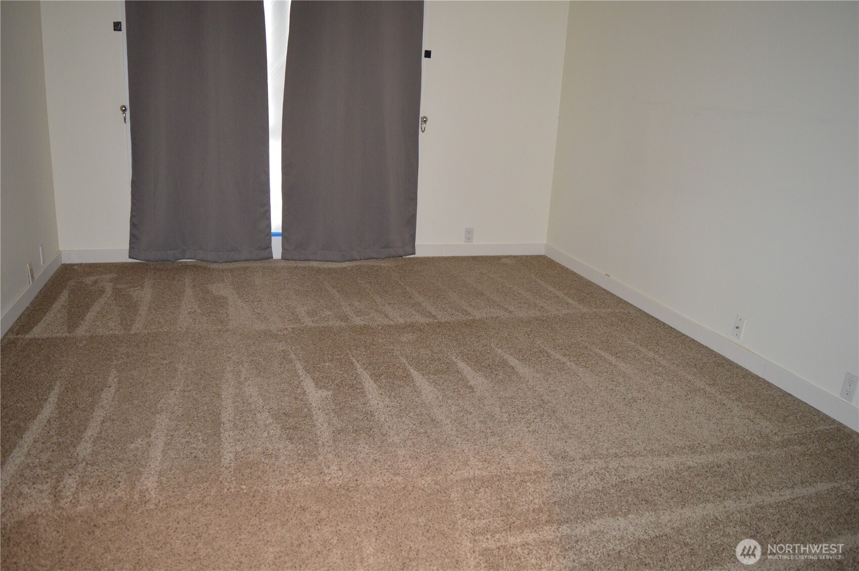 6401 Lake Washington Boulevard NE #303, Kirkland, WA 98033
