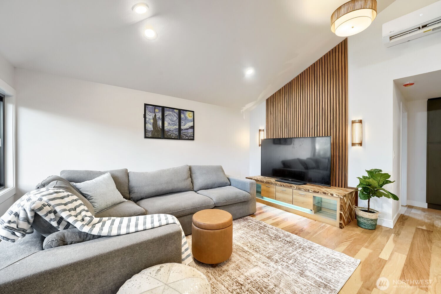 9321 Renton Avenue S, Seattle, WA 98118