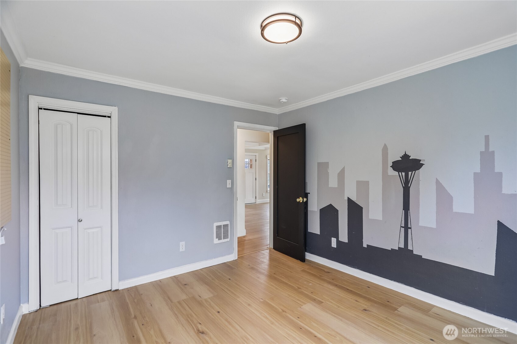 102 S 56th Street , Tacoma, WA 98408