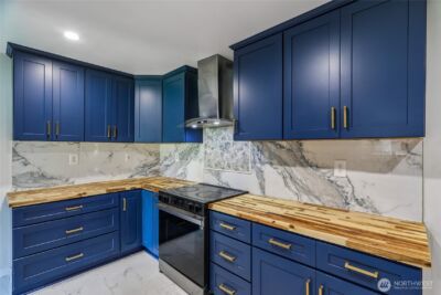 102 S 56th Street , Tacoma, WA 98408 - Photo 8