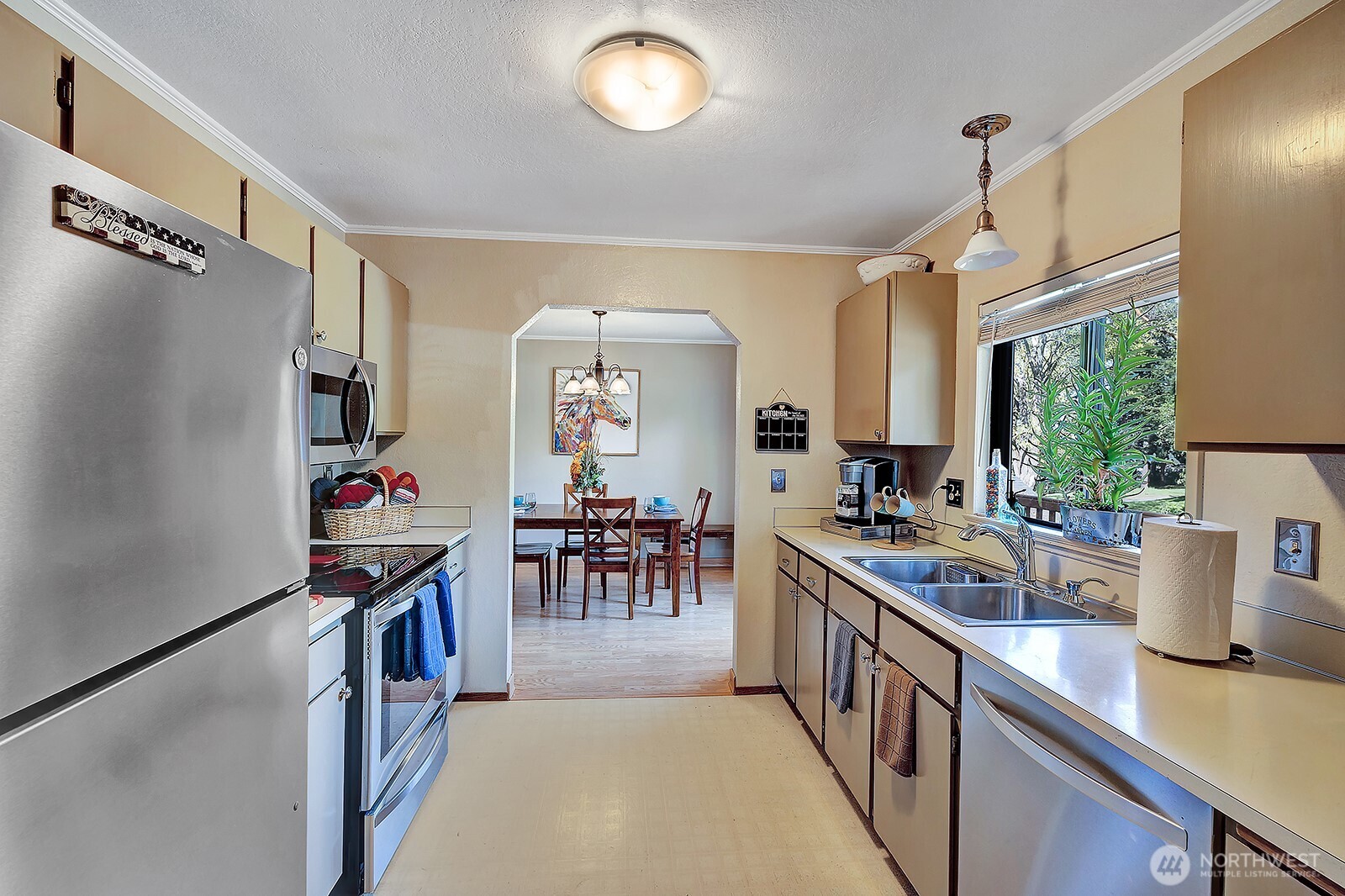 24229 26th Place S, Des Moines, WA 98198-4096