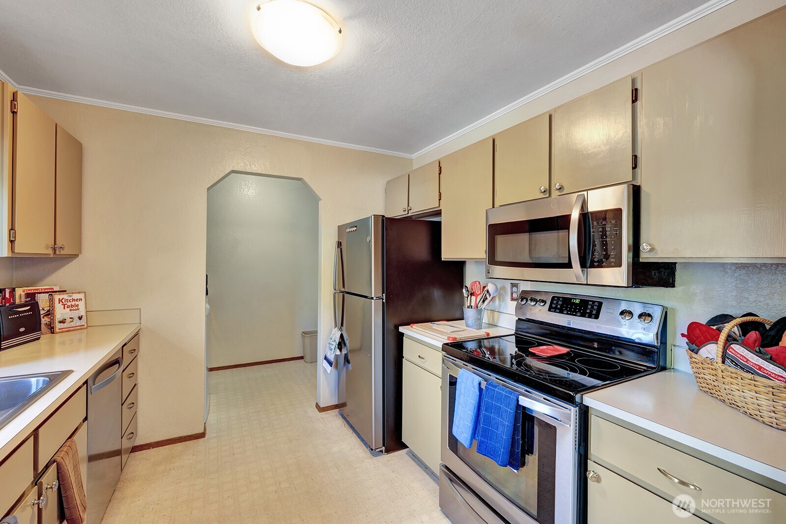 24229 26th Place S, Des Moines, WA 98198-4096