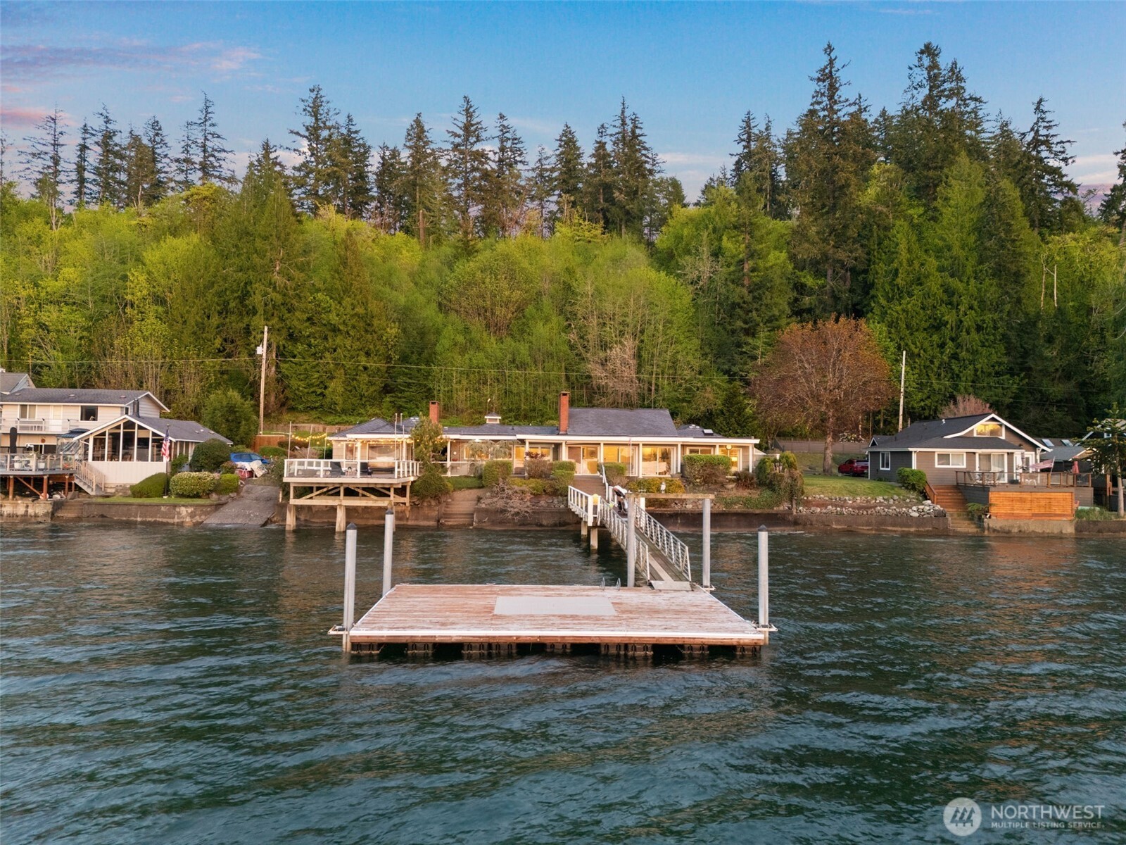 16631 E State Route 106 , Belfair, WA 98528